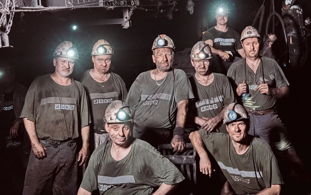 Poslední metr chodeb v historii černého uhlí v Česku vyražen.