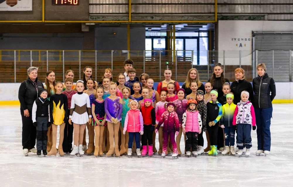 Krasobruslařský klub Orlová vstoupil do nové sezóny s prvními úspěchy. V listopadu chystá dva domácí závody