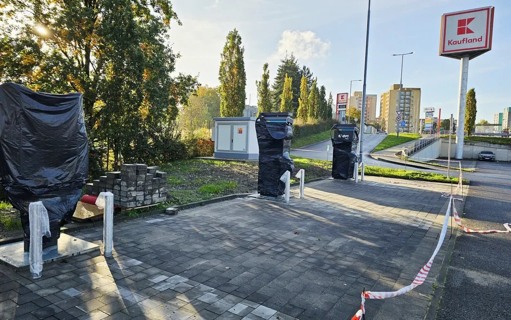 U orlovského Kauflandu vznikne nabíjecí „hub“ pro elektromobily