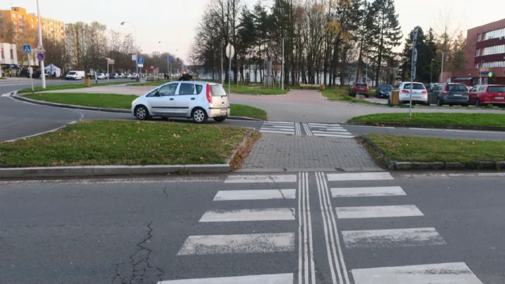 Policie hledá svědky dopravní nehody na Masarykově třídě v Orlové