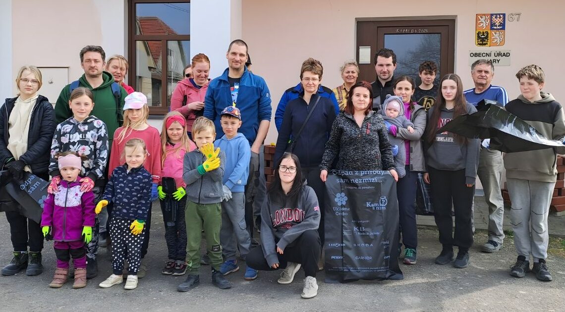 Ukliďme Česko spolupracuje s NEVAJGLUJ