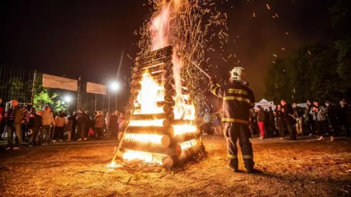 Pálení čarodějnic se blíží. Víte, jak na to bezpečně?